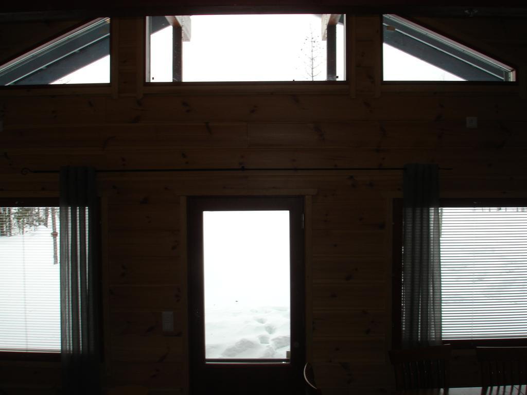 Aamuruskon Ukkola Cottage Sirkkakoski Zimmer foto