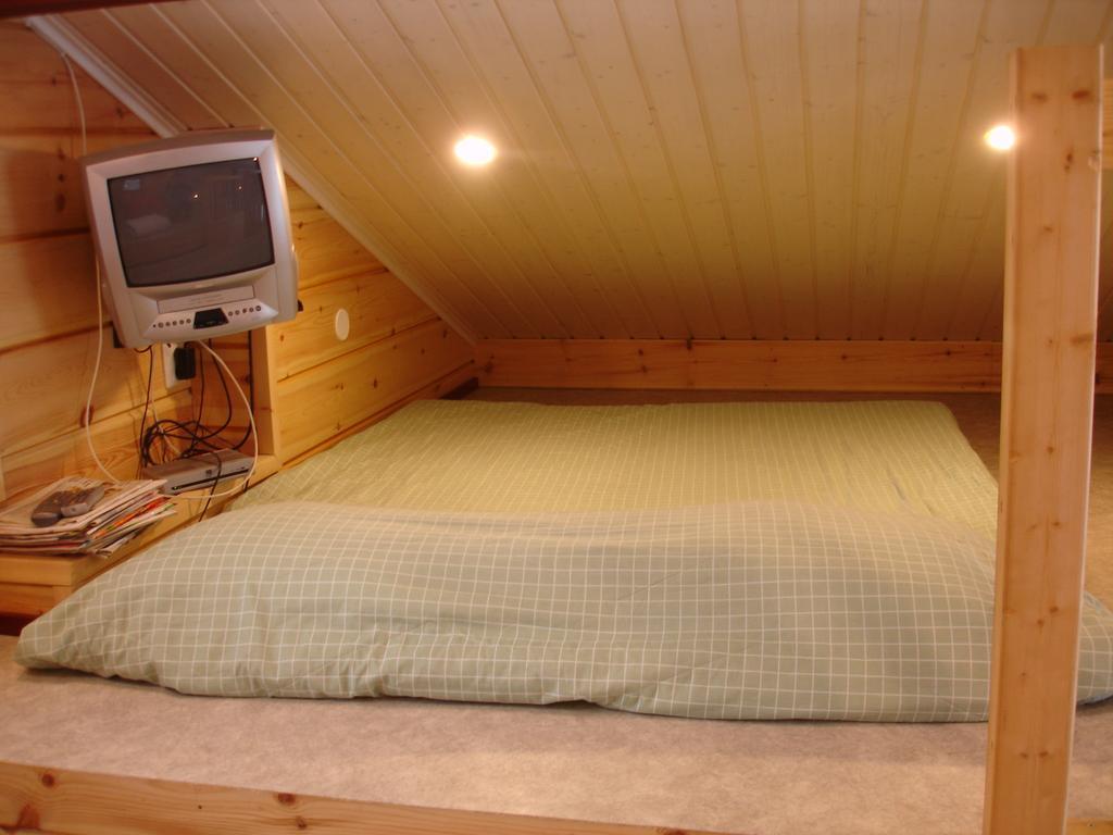 Aamuruskon Ukkola Cottage Sirkkakoski Zimmer foto